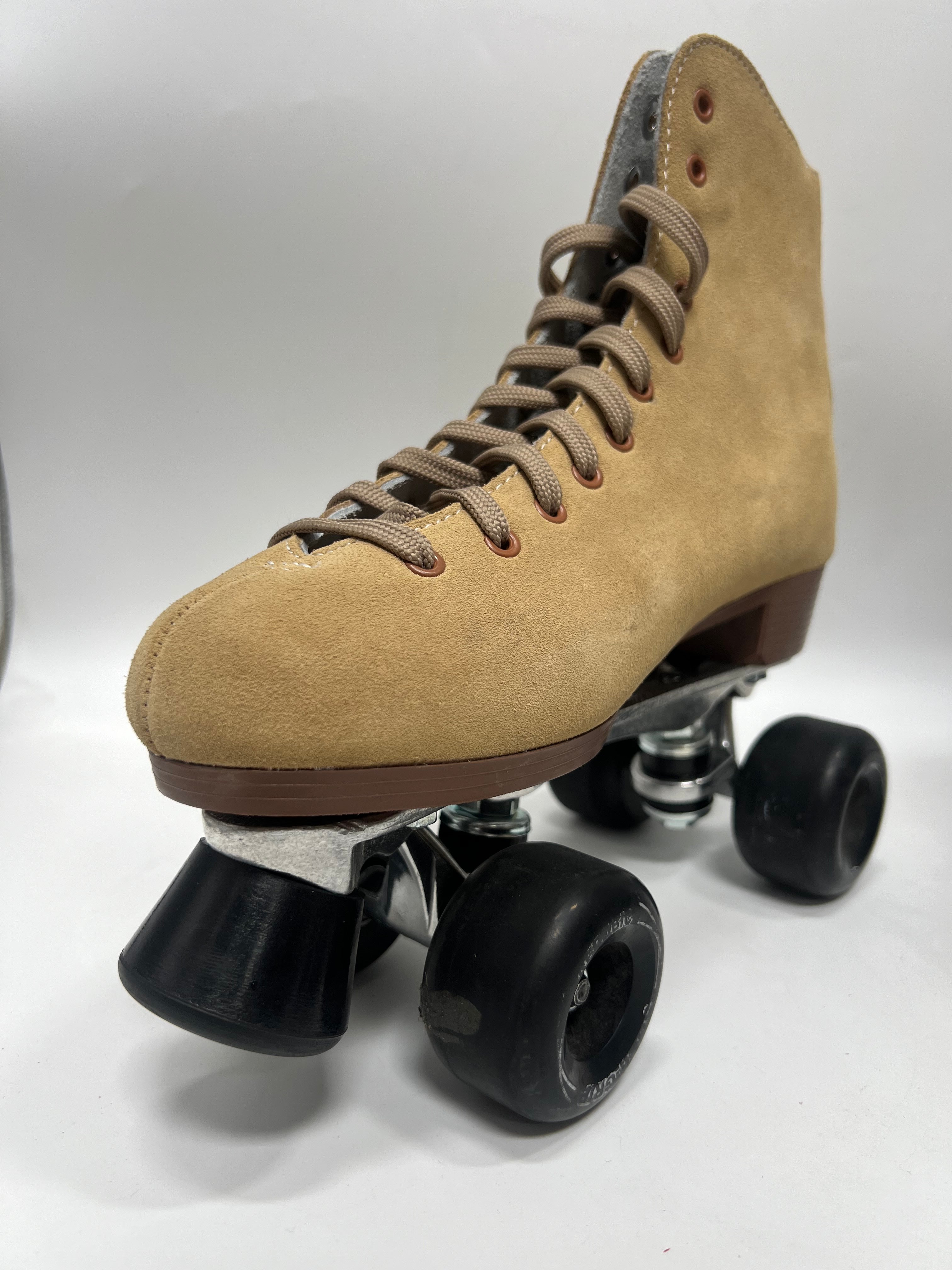 Sure-Grip Tan Suede Boardwalk Skates - Size 8 *BLEM* - Pigeon's Roller Skate Shop