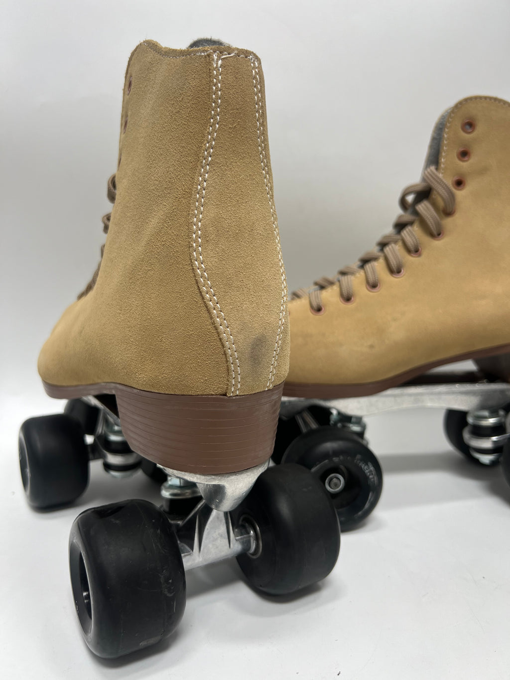Sure-Grip Tan Suede Boardwalk Skates - Size 8 *BLEM* - Pigeon's Roller Skate Shop