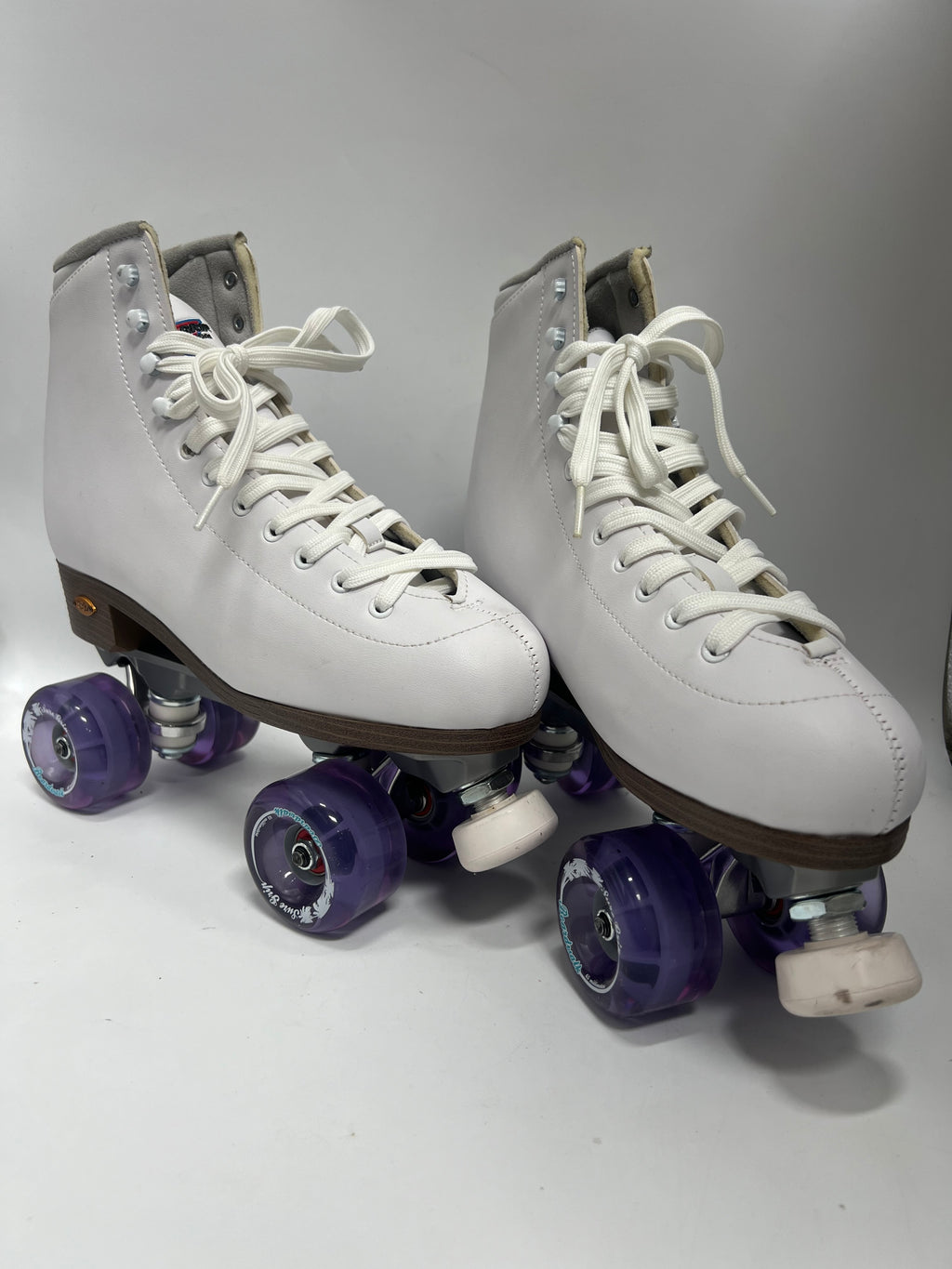 Sure-Grip - Fame - White Size 10 *BLEM* - Pigeon's Roller Skate Shop