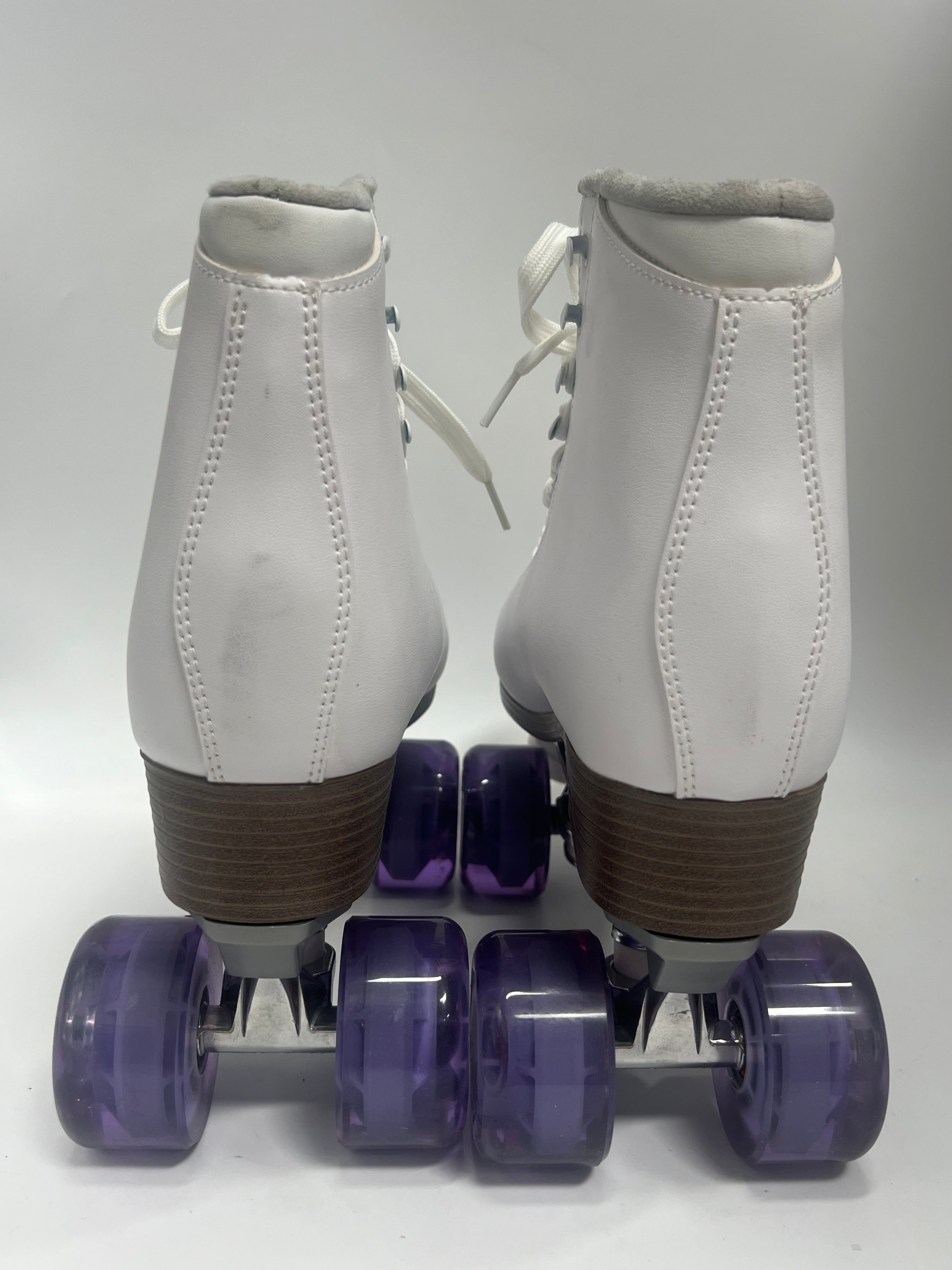Sure-Grip - Fame - White Size 10 *BLEM* - Pigeon's Roller Skate Shop