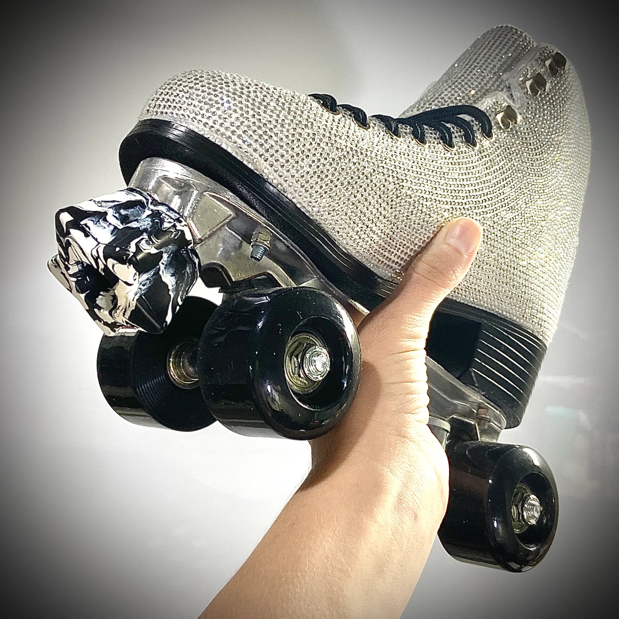 ★ Twinkle Toes Bolt-On Star Stops - BLACK WHITE SWIRL - Pigeon's Roller Skate Shop