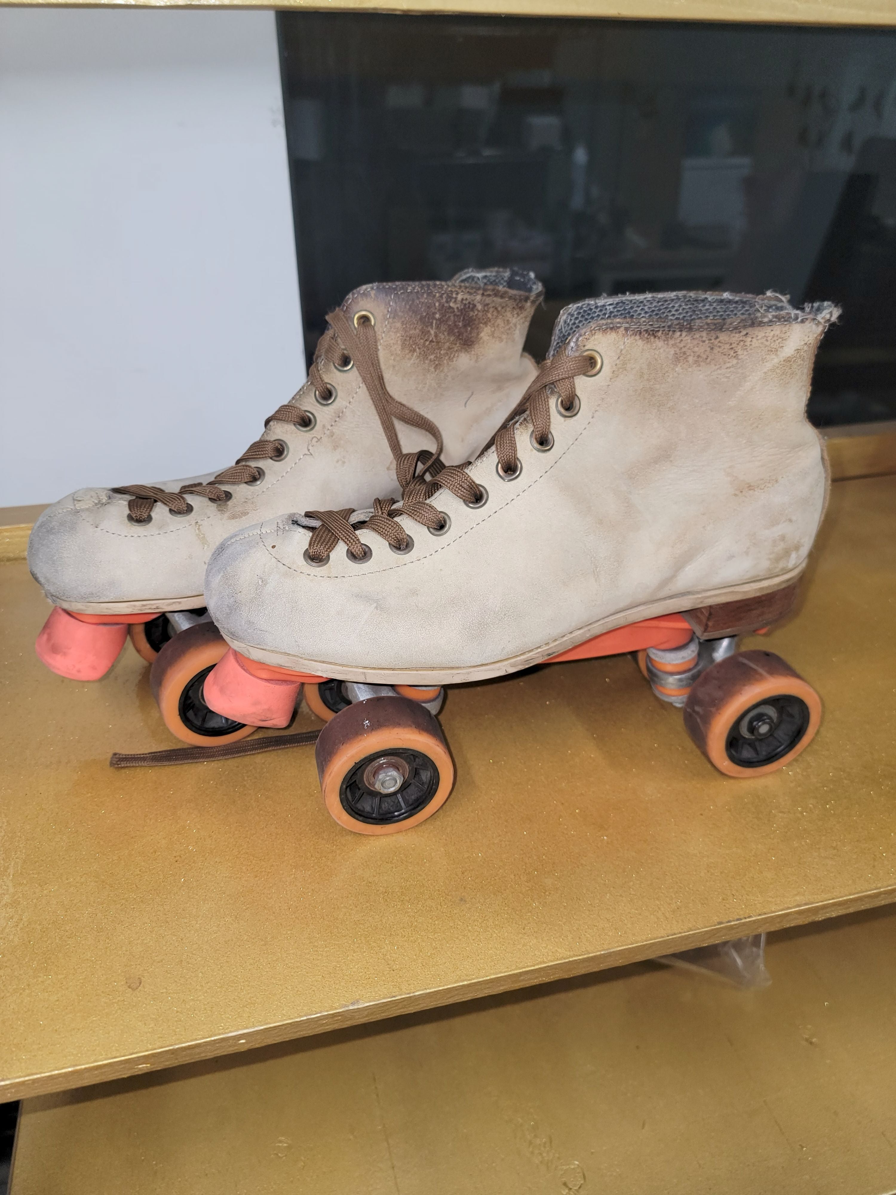 Riedell Brown Leather Rental Skate MEN'S SIZE 11 - Pigeon's Roller Skate Shop