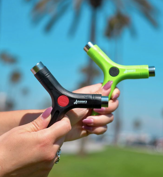 Pigeon Skate Tool - Pigeon's Roller Skate Shop
