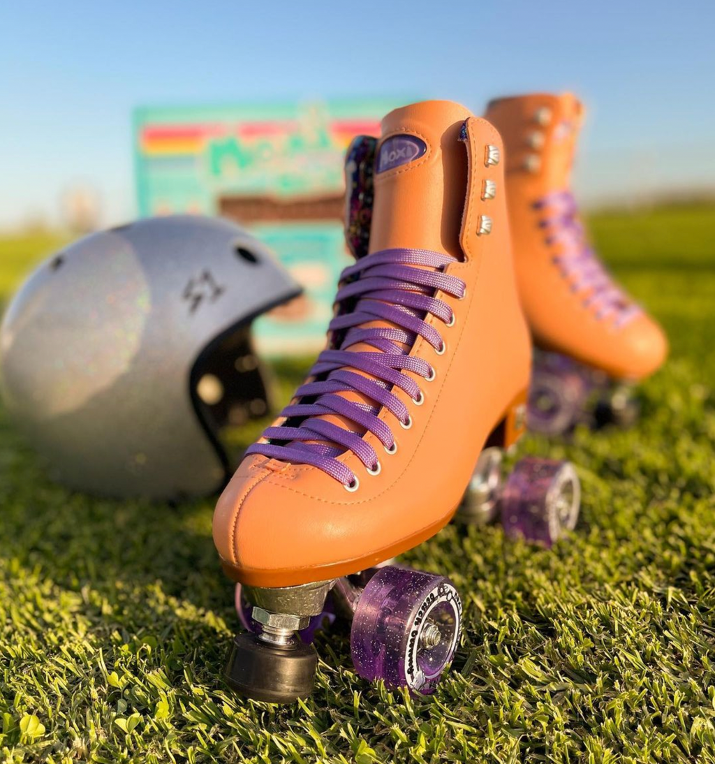 Moxi Beach Bunny - PEACH BLANKET - Pigeon's Roller Skate Shop