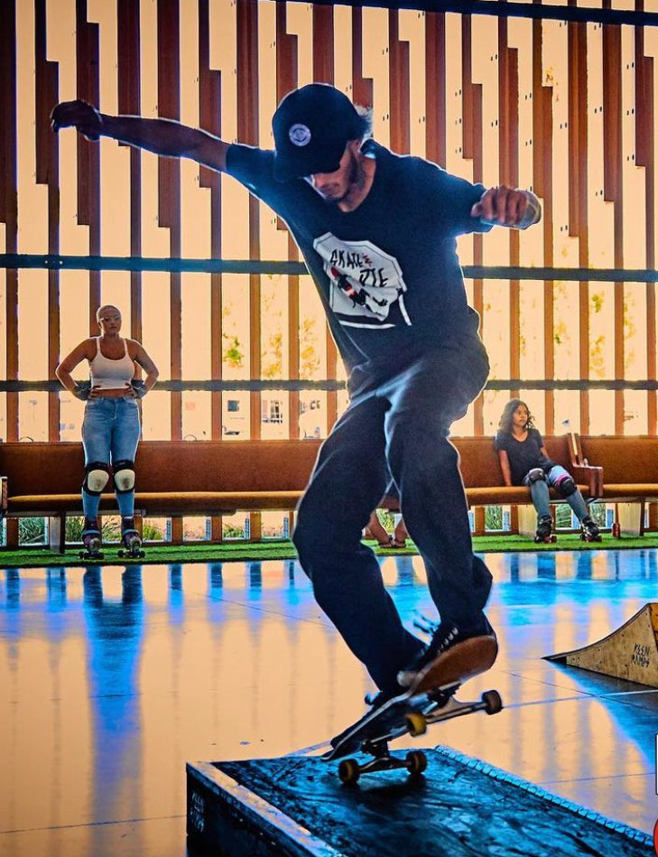 Skate And Die Shop Shirt - TOMBSTONE BLACK - Pigeon's Roller Skate Shop