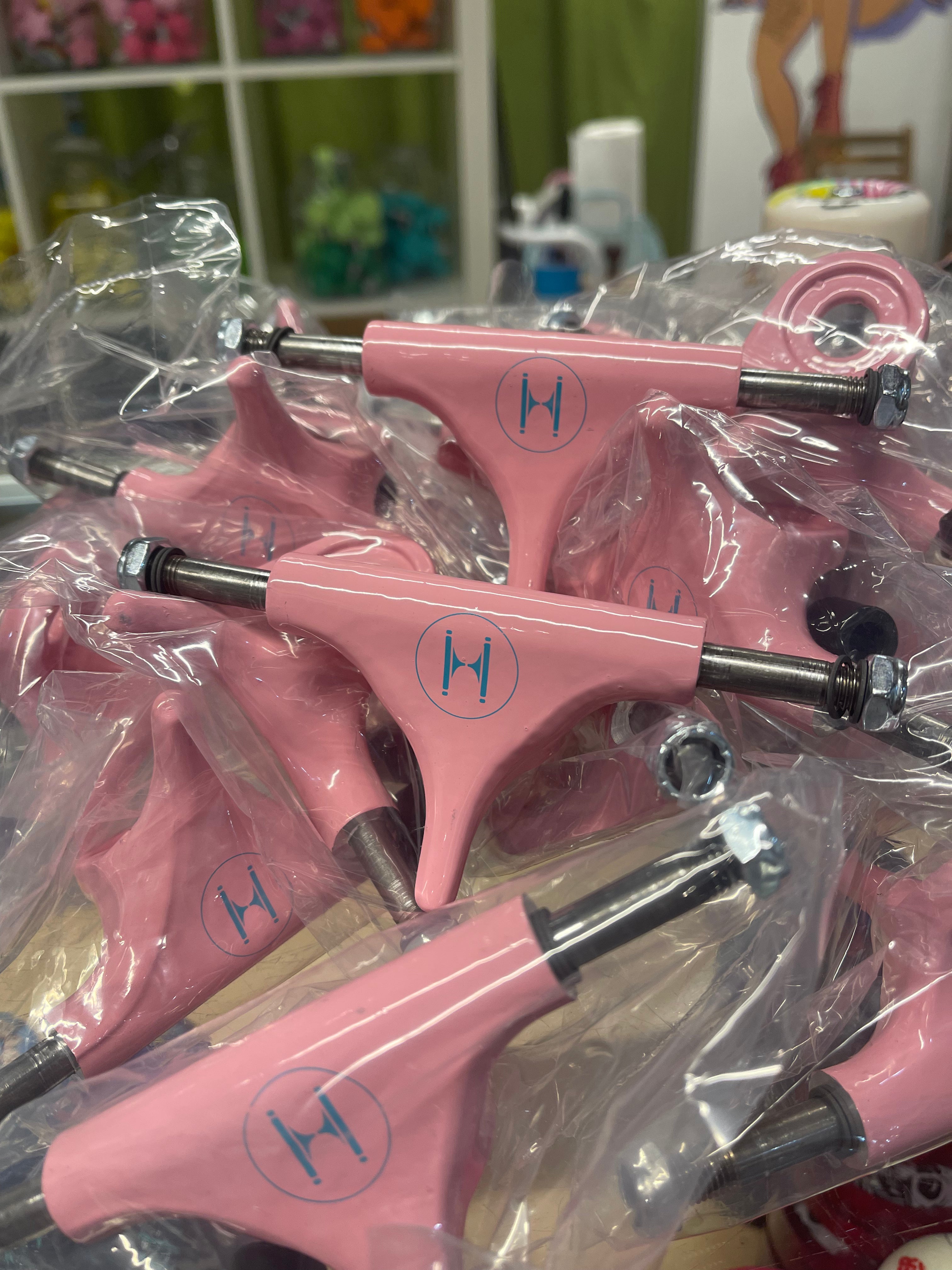 Huck Roller Skate Trucks 3" - Pigeon's Roller Skate Shop